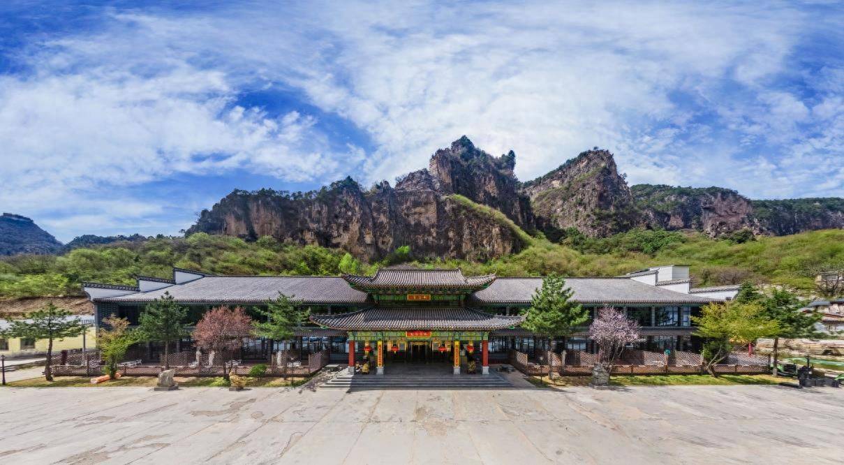 澳涞山庄荣登中国十大最美山庄之首澳门新葡