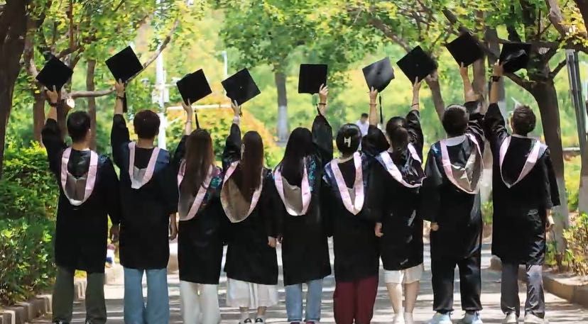 三全育人打造有温度的“毕业季”新葡京齐鲁师范学院：深入践行(图2)