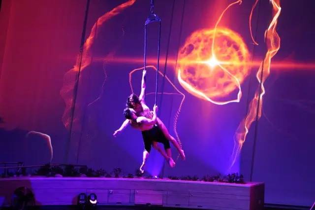 遇姐妹们的旅行也很精彩！新葡京博彩邮轮上没有艳(图9)